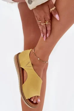 Artiker Sandały Płaskie*Skórzane Sandały Damskie 46C1015 Żółte Żółty