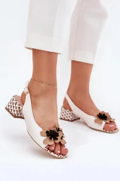 Clearance Laura Messi Skórzane Sandały Damskie Na Klocku Z Ozdobnym Kwiatem 2973 Białe Biały