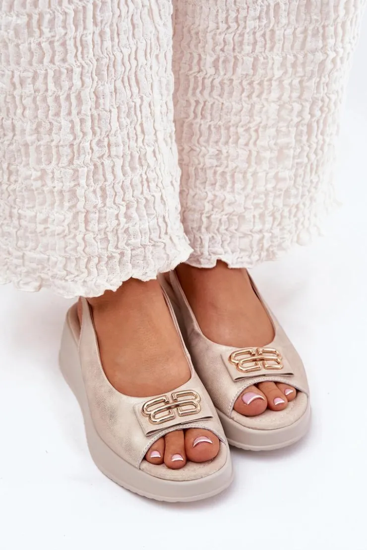 Damskie Damskie buty S.Barski Skórzane Sandały Damskie Na Koturnie Z Ozdobnym Detalem S.Barski LR51-593 Złote