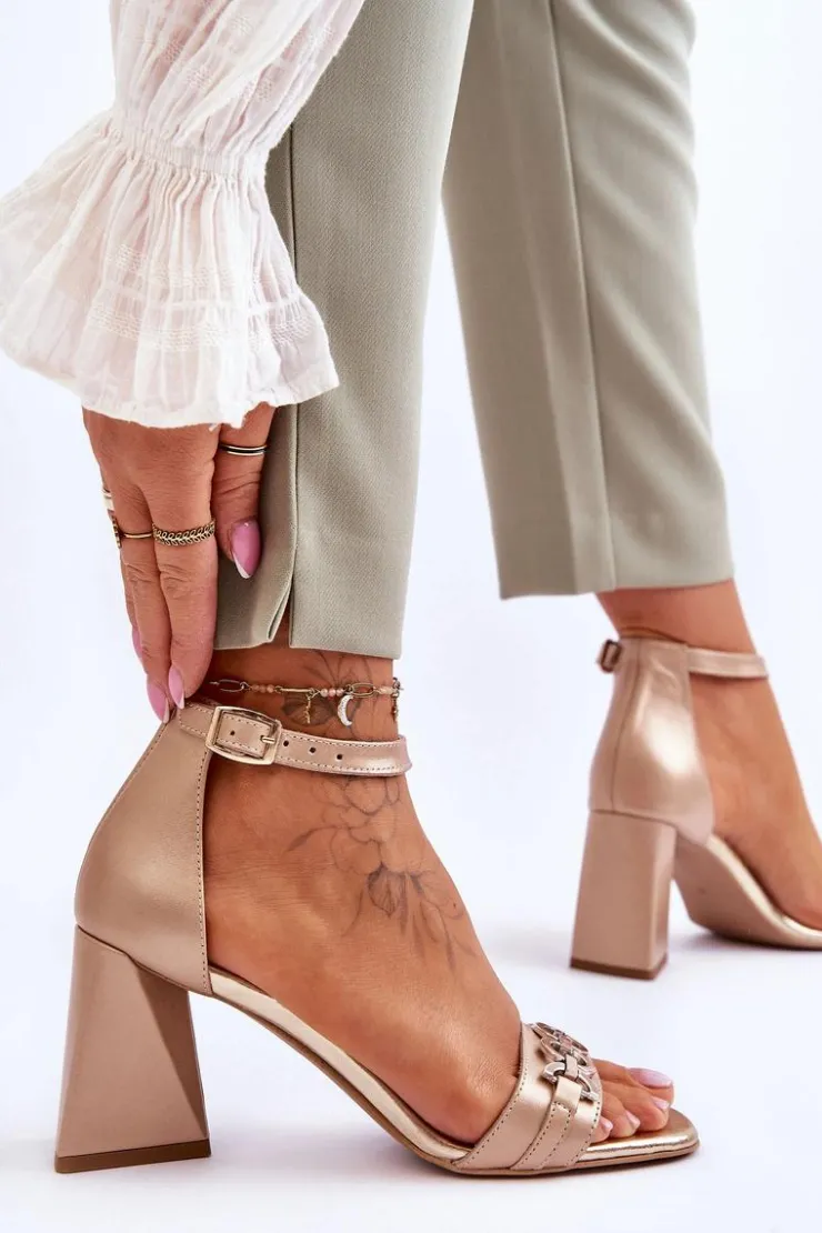 Sale Laura Messi Skórzane Sandały Na Trójkątnym Obcasie 2595 Beżowe