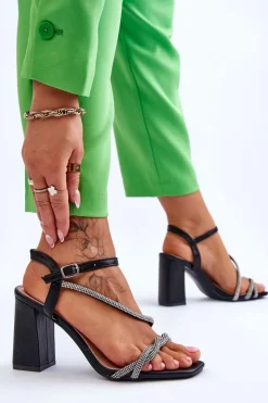 Hot Boto Skórzane Sandały Z Cyrkoniami Na Obcasie Czarne Carlotta Czarny