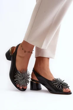 Sale Laura Messi Skórzane Sandały Z Ozdobą 2719 Czarne Czarny