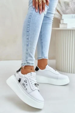 New Buty damskie Vinceza Skórzane Sneakersy Damskie Na Platformie Z Przypinkami I Napisem Vinceza 89102 Białe Biały