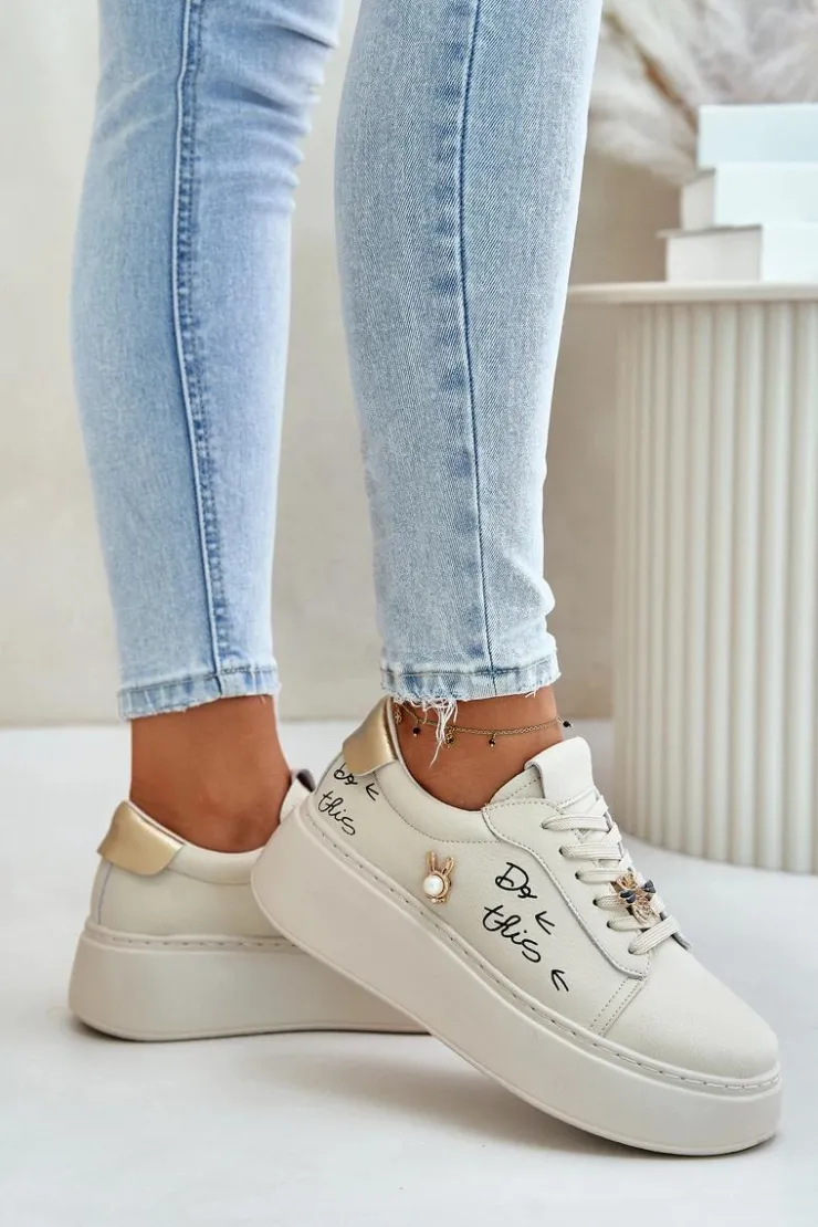 Buty damskie Vinceza Sneakersy Damskie*Skórzane Sneakersy Damskie Na Platformie Z Przypinkami I Napisem Vinceza 89102 Beżowe Beżowy
