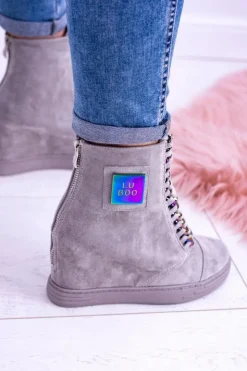 Boto Sneakersy Damskie*Sneakersy damskie Lu Boo Szare Zamszowe z Opalizującymi Łańcuchami Monica
