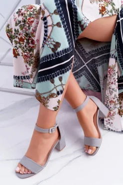 Damskie Buty damskie Vinceza Szare Damskie Sandały Na Słupku Zamsz NewGenua