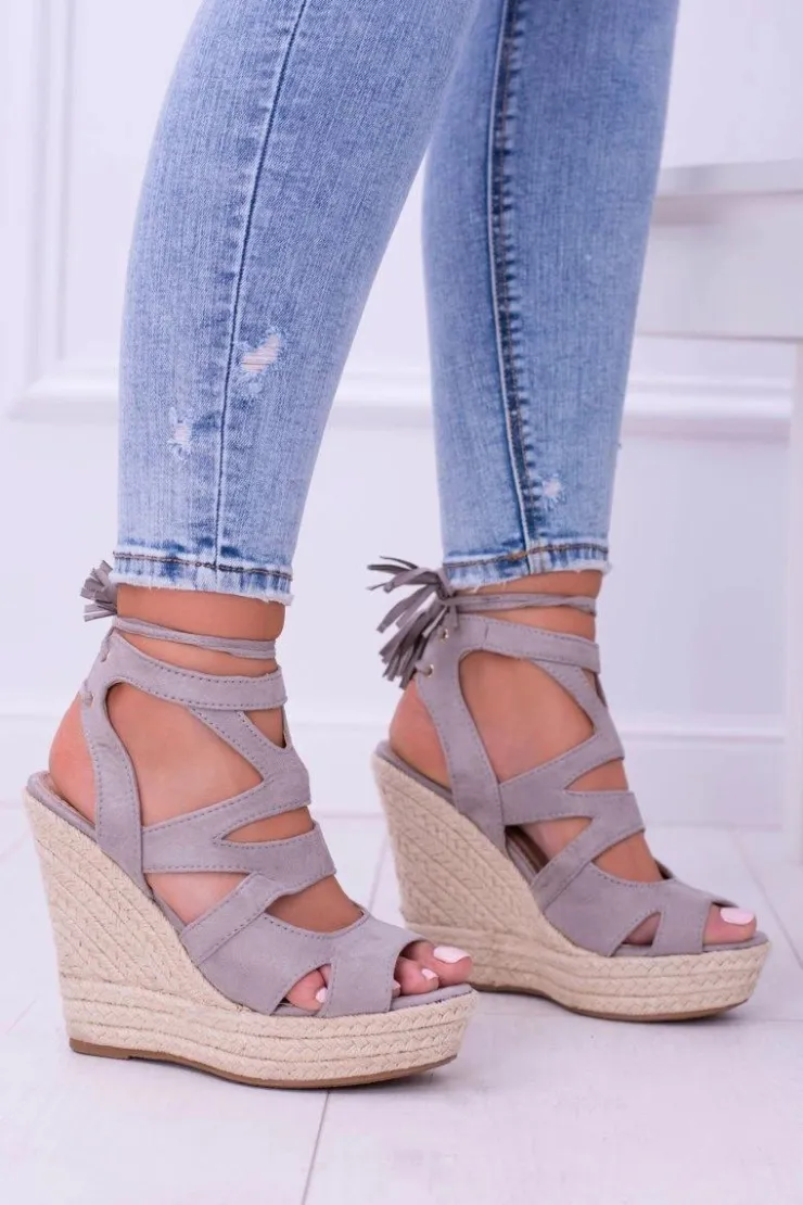 Online Boto Szare Zamszowe Sandały Na Koturnie Nowelio