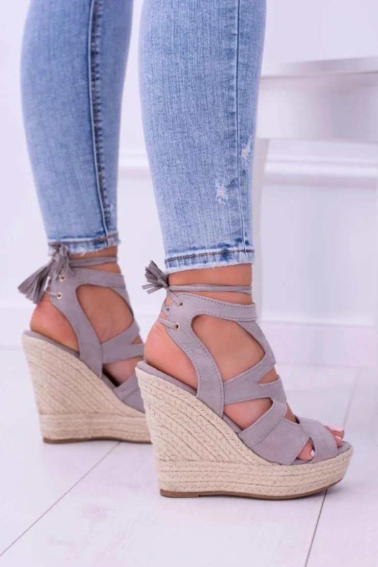 Online Boto Szare Zamszowe Sandały Na Koturnie Nowelio