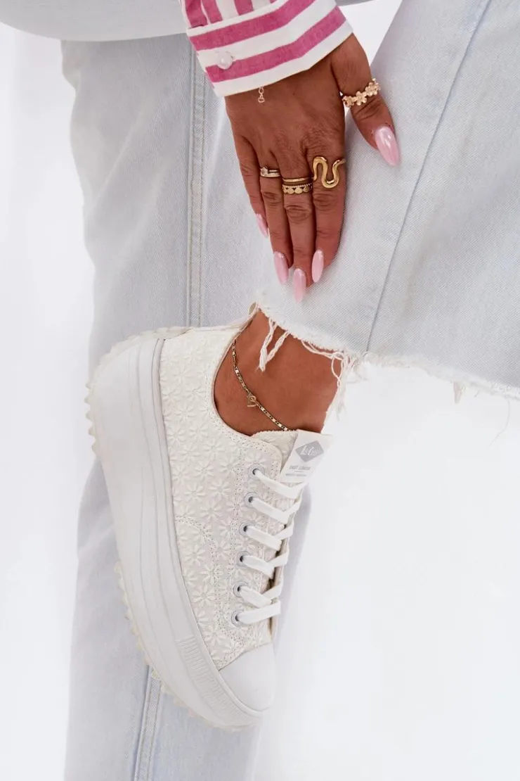 Damskie Lee Cooper Trampki Damskie Z Haftem Na Platformie LCW-25-31-3465L Białe