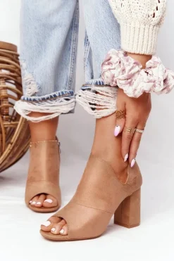 Damskie Buty damskie Vinceza Wiosenne Zamszowe Botki Na Słupku Vinceza 21-17095 Beżowe