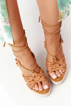 Best Boto Wiązane Sandały Na Koturnie Z Plecionką Camel Run The World