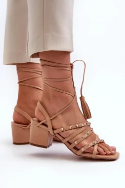 Evento Sandały Na Obcasie*Wiązane Sandały Na Niskim Obcasie Ozdobione Ćwiekami Camel Chrisele Brązowy