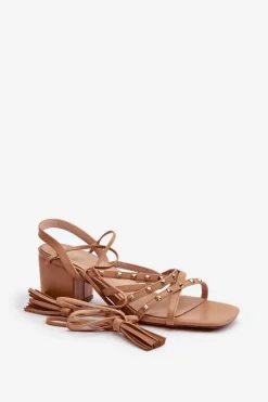 Evento Sandały Na Obcasie*Wiązane Sandały Na Niskim Obcasie Ozdobione Ćwiekami Camel Chrisele Brązowy
