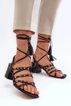 Damskie Evento Wiązane Sandały Na Niskim Obcasie Ozdobione Ćwiekami Czarne Chrisele