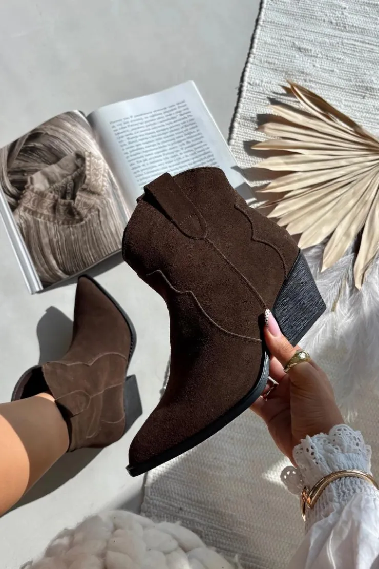 Sale Boto Wsuwane Botki Kowbojki Damskie Z Naturalnego Zamszu Czekoladowe Beretta Brązowy