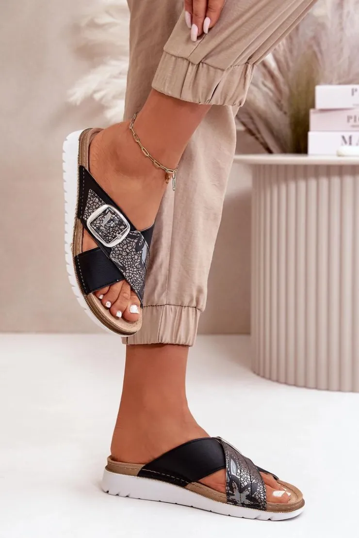 Best INBLU Wygodne Klapki Damskie Z Klamrą CN000032 Czarne Czarny