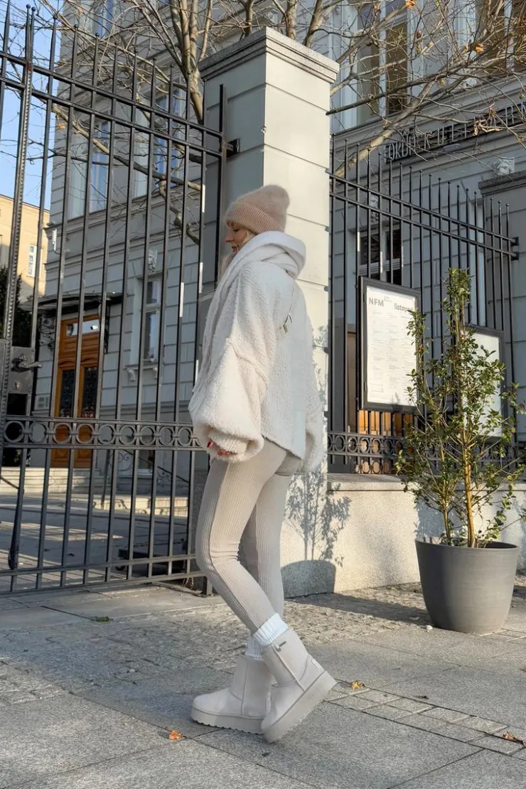 Discount Big Star Shoes Wysokie Śniegowce Damskie Na Platformie Big Star OO274897 Jasnobeżowe Beżowy