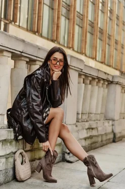 Damskie Boto Zamszowe Ażurowe Botki Na Słupku Lewski 3629 Ciemnobeżowe