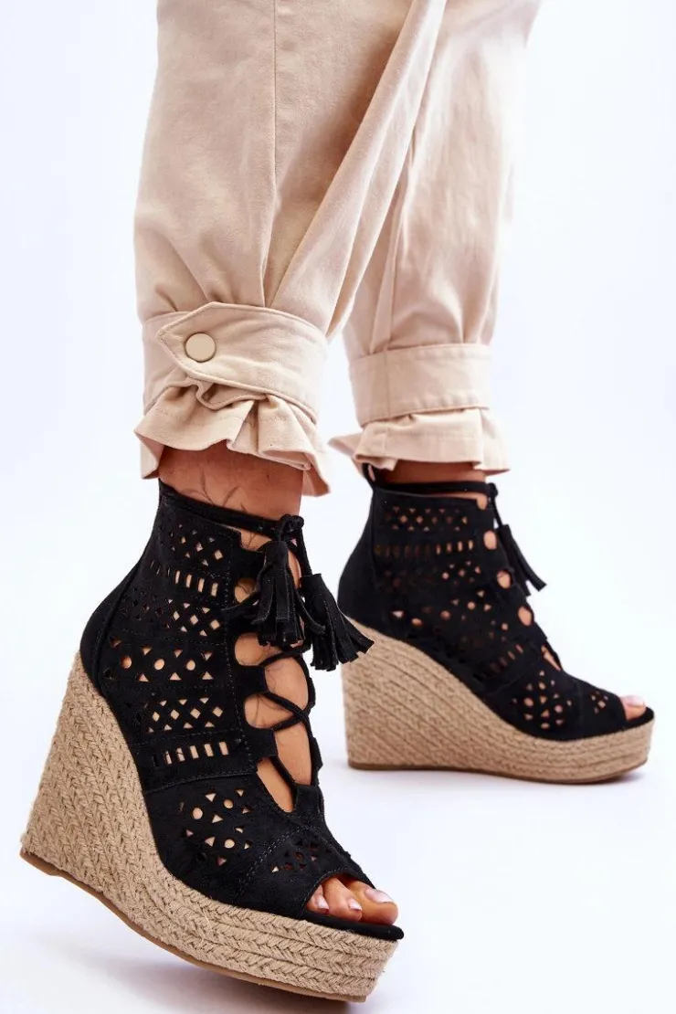 Hot Boto Zamszowe Ażurowe Botki Na Koturnie Czarne Berthe