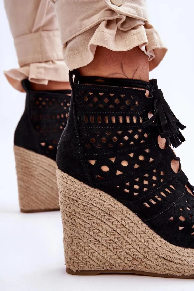 Hot Boto Zamszowe Ażurowe Botki Na Koturnie Czarne Berthe