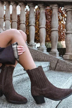 Damskie Boto Zamszowe Botki Damskie Na Słupku Ocieplane Brązowe Arelia