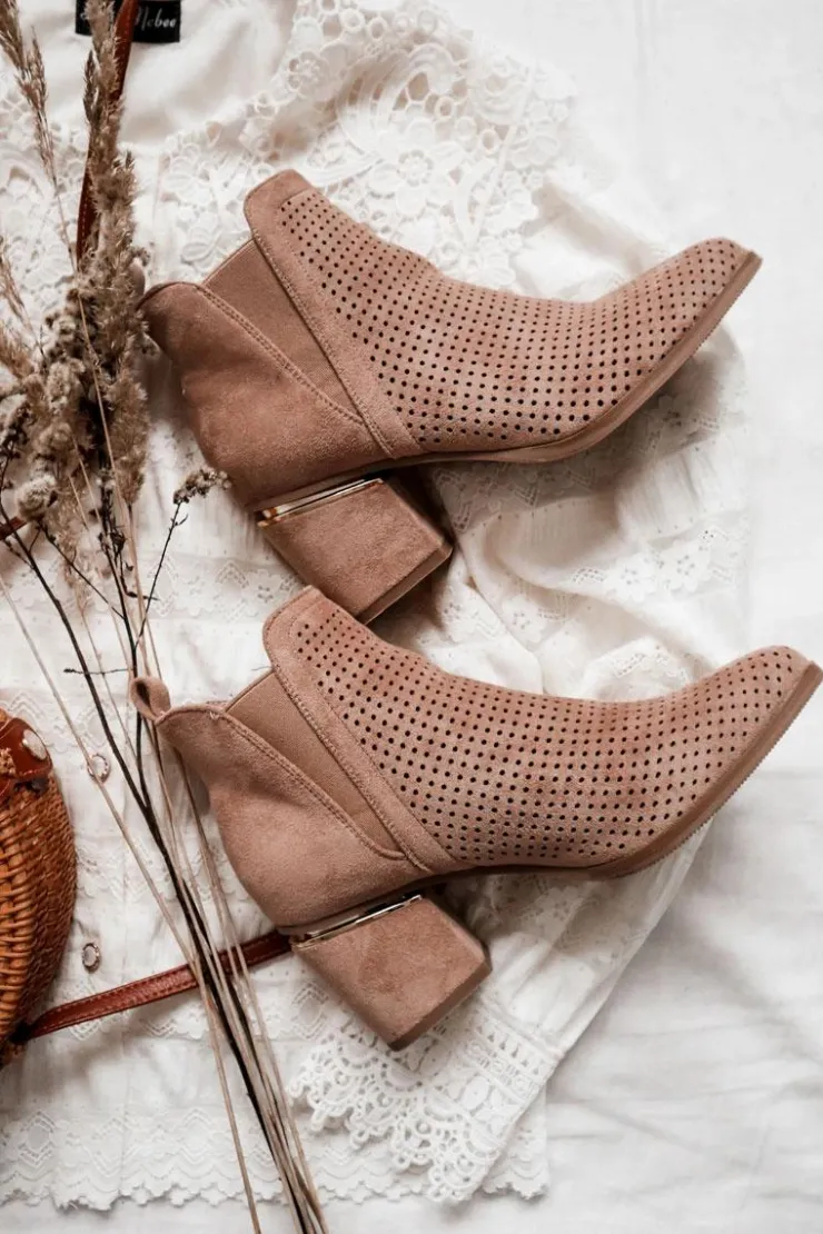 Clearance Boto Zamszowe Botki Kowbojki Ażurowe Ciemnobeżowe Helloni