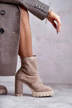 Discount Boto Zamszowe Botki Na Obcasie Beżowe Elia