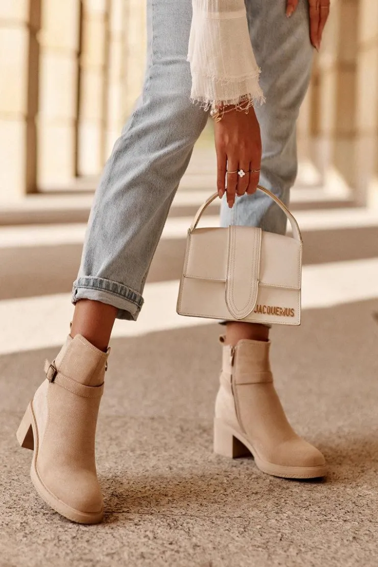 Discount Boto Zamszowe Botki Z Klamrą Beżowe Neste