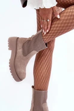 Hot Boto Zamszowe Botki Ze Skarpetą Na Platformie I Płaskim Obcasie Ciemnobeżowe Rewam