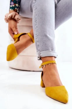 Online Boto Zamszowe Czółenka W Szpic Żółte Calliope