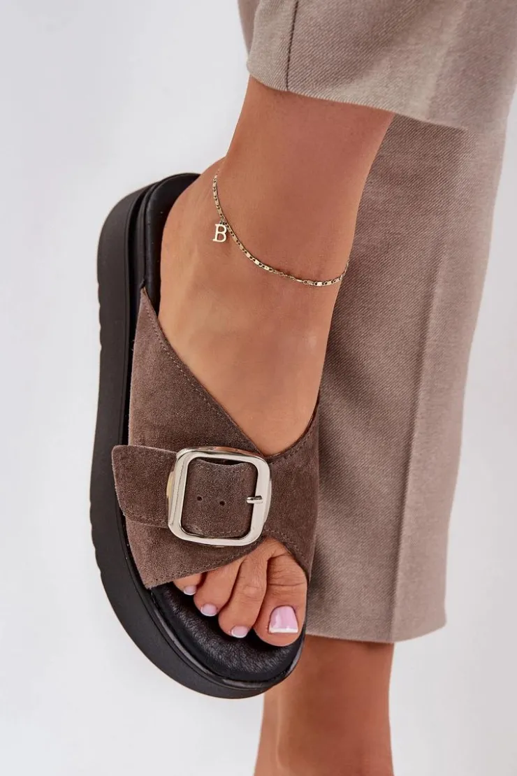 Hot Zazoo Zamszowe Klapki Damskie Z Klamrą Na Platformie 3019 Brązowe Brązowy