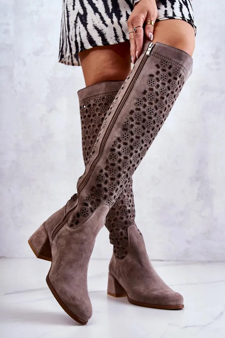 Sale Boto Zamszowe Kozaki Z Ażurowym Wzorem Ciemnobeżowe Hekilea