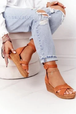 Damskie Maciejka Zamszowe Sandały Na Koturnie 04565-29 Rude