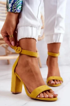 Online Boto Zamszowe Sandały Na Słupku Żółte Hattie
