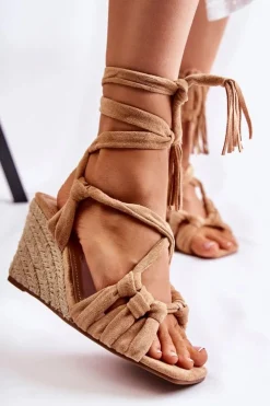 New Boto Zamszowe Wiązane Sandały Na Koturnie Beżowe Flavia Beżowy