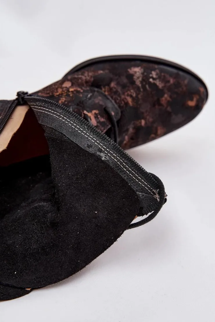 Damskie Maciejka Zamszowe Wzorzyste Botki Na Płaskim Obcasie 06391-02 Czarno-Złote