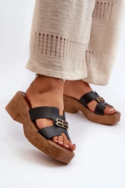 Outlet Zazoo 40412 Skórzane Eleganckie Klapki Damskie Ze Złotą Ozdobą Czarne Czarny