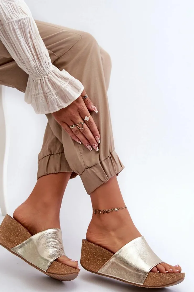 New Zazoo 40289 Skórzane Klapki Damskie Na Korkowym Koturnie Złote