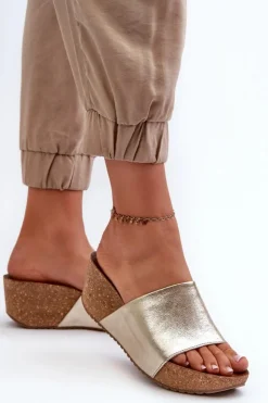 New Zazoo 40289 Skórzane Klapki Damskie Na Korkowym Koturnie Złote