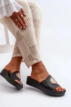 Zazoo Klapki Na Koturnie|Klapki Na Platformie*2920 Skórzane Klapki Damskie Na Koturnie Ze Złotym Detalem Czarne