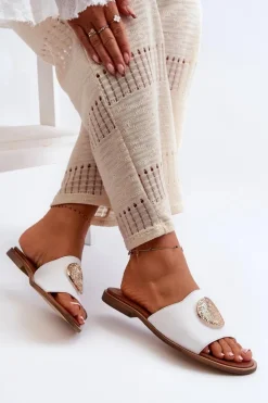 Best Zazoo 2938 Skórzane Klapki Na Płaskim Obcasie Z Ozdobą Białe Biały