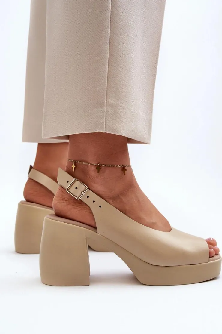 Hot Zazoo 40376 Skórzane Sandały Na Masywnym Obcasie Beżowe Beżowy