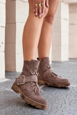 Zazoo 2951 Zamszowe Botki Z Ozdobną Klamrą Ciemnobeżowe Beżowy