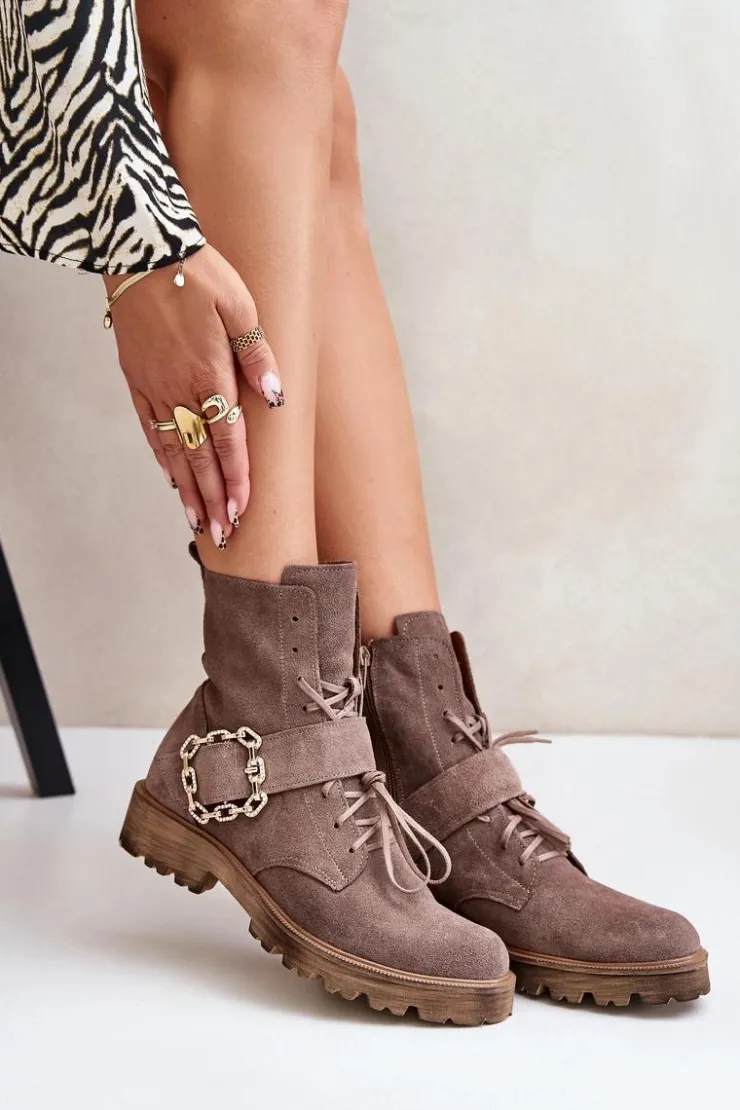 Zazoo 2951 Zamszowe Botki Z Ozdobną Klamrą Ciemnobeżowe Beżowy