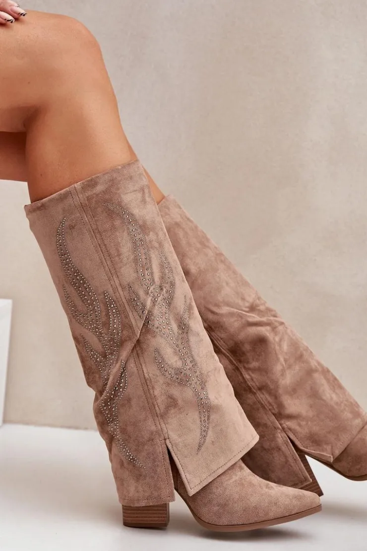 Damskie Boto Zdobione Kozaki Z Wywiniętą Cholewką Na Słupku Ciemnobeżowe Ivilta